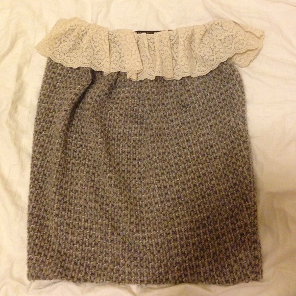 Port skirt