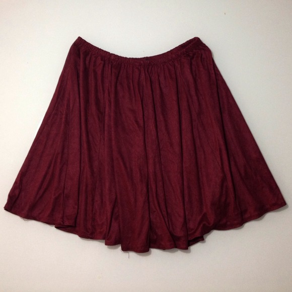 ❌SOLD Brandy Melville velvet like burgundy skirt