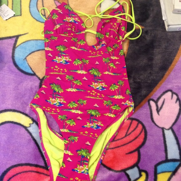 Hollister bathing suit