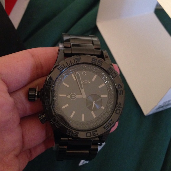 ***SOLD***42-20 tide all black/black crystal - Picture 2 of 4