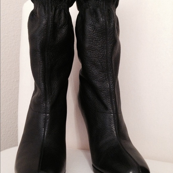 Boots - Picture 4 of 4