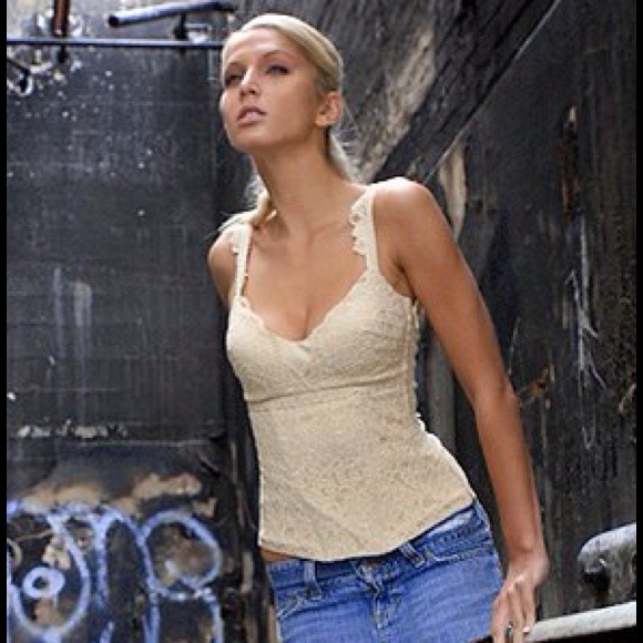 MOVING! MAKE OFFER! La perla corset