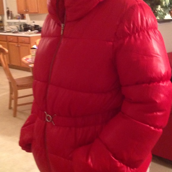 Red fashion puffy jacket - Picture 1 of 3