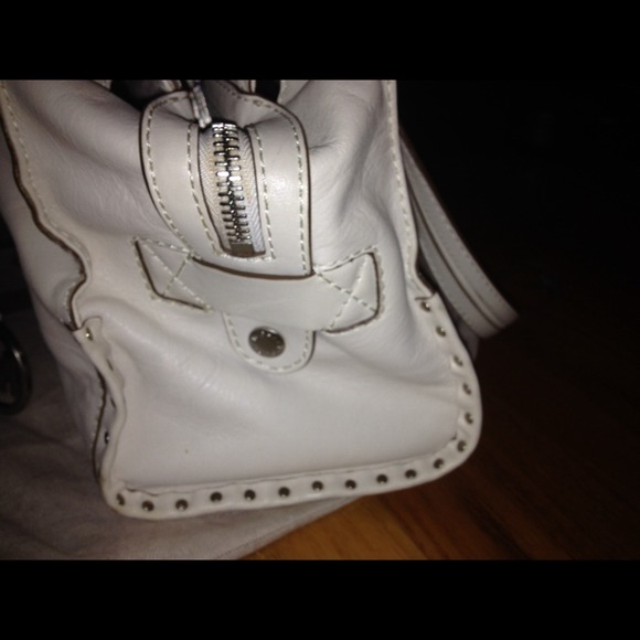 Michael Kors - Picture 2 of 4