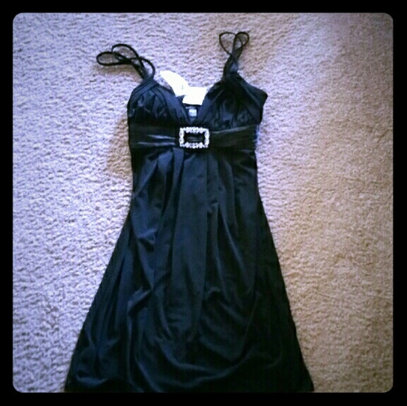 Beautiful balck baby doll dress size S NWT