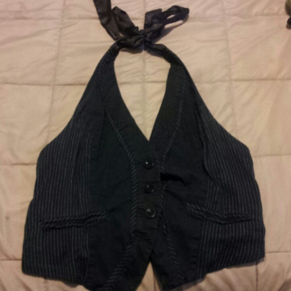Adorable pin-striped vest.