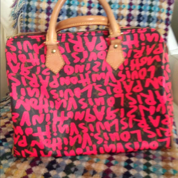 Louis Vuitton 💯% Authentic - Picture 1 of 2