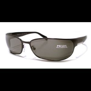 Prada sunglasses model SPF53F