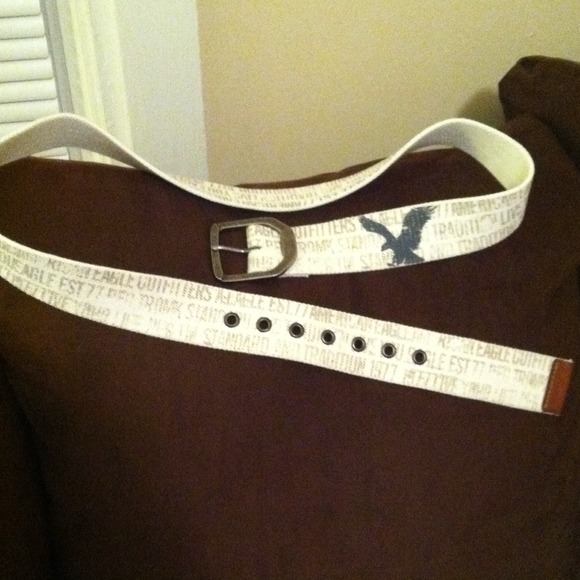 American Eagle belt