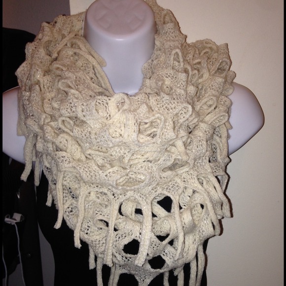 White infinity scarf