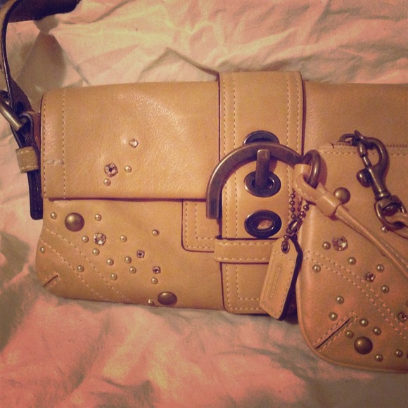 Coach tan leather baguette & matching wristlet