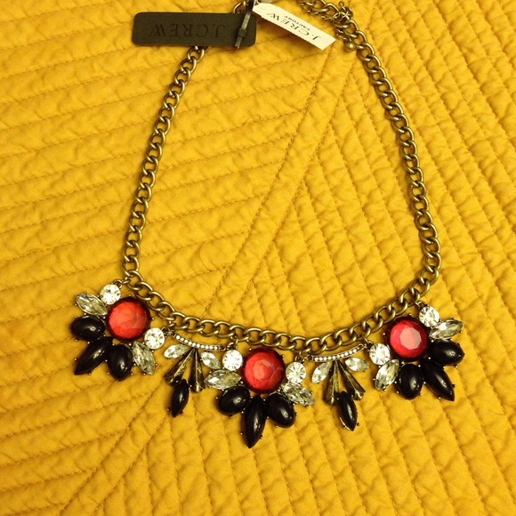 J. Crew Jewelry - 🎉Host Pick🎉11/15 J. Crew necklace