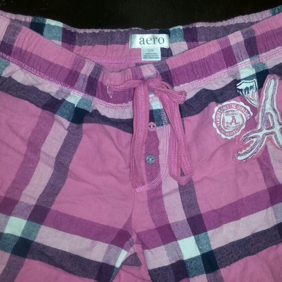 Aeropostale plaid cropped sweats