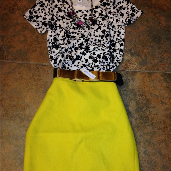 Sold in bundleJ. Crew wool skirt