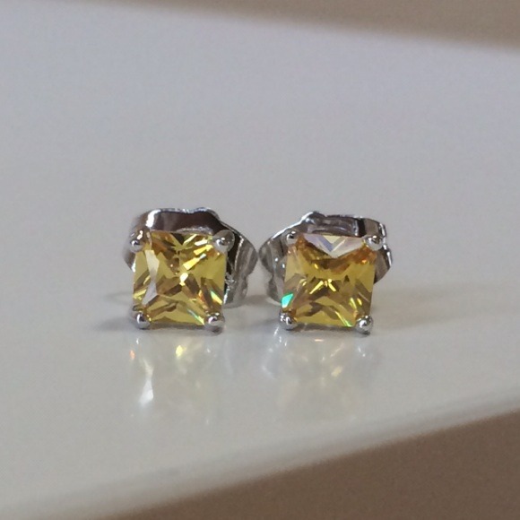Jewelry - Princess Cut Yellow Crystal Stud Earrings