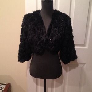 Forever 21 Cropped Black Faux Fur Jacket