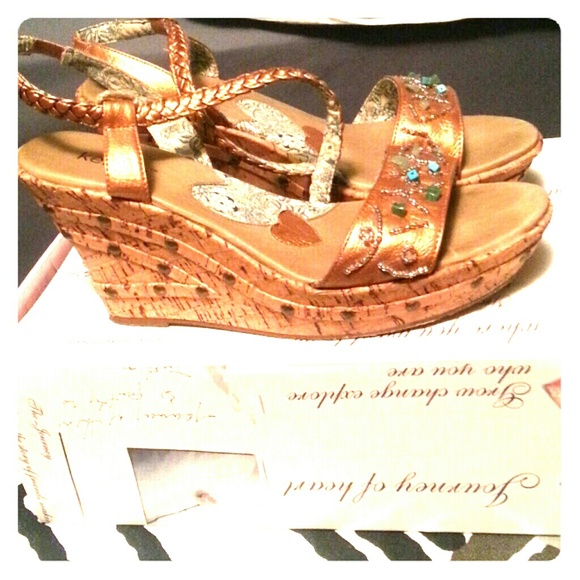 Kenzie wedges