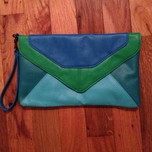 Color block clutch