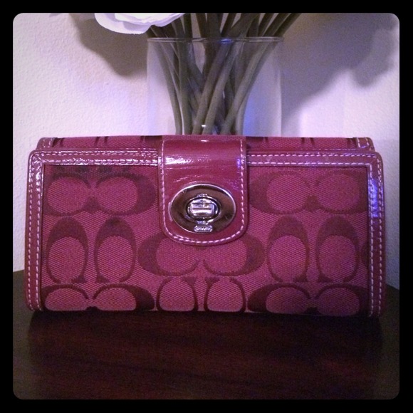 Coach Signature Wallet