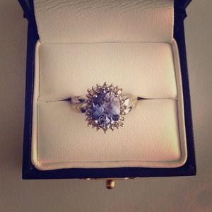 🎈Final Sale🎈10K Tanzanite & Diamond Size 7.2