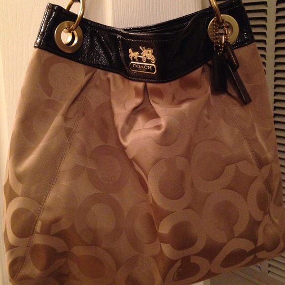 💯% Authentic COACH Handbag! REDUCED!!!!!!!!!!!!!!