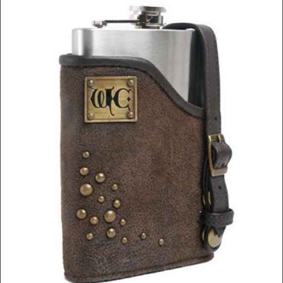 Wild Card Leather FLASK- belt attachment