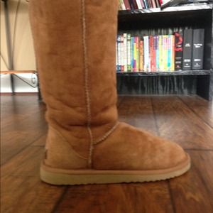 Tall classic camel color UGGS