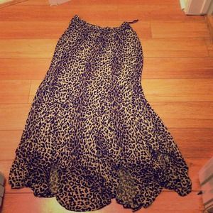 Leopard skirt