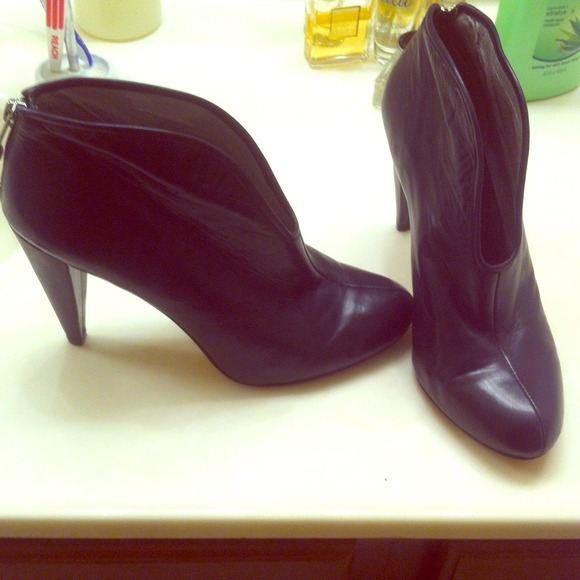 Vince Camuto booties