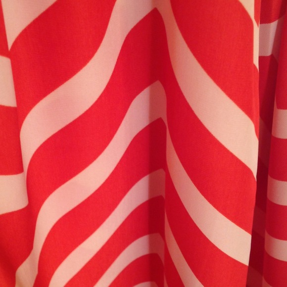 🌟 Host Pick 12/16 🌟Pleated Chevron Skirt W/ Belt - Picture 2 of 4