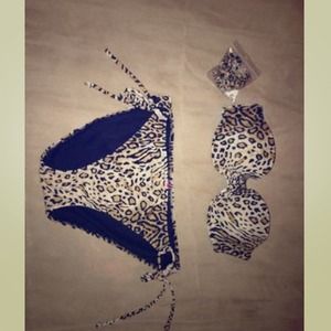 Cheetah VS bathing suit