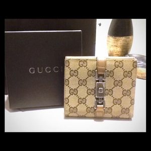🎉✨HP✨🎉11/20-💯 Authentic Gucci Wallet