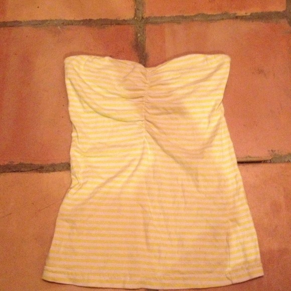 Strapless , yellow/white striped shirt