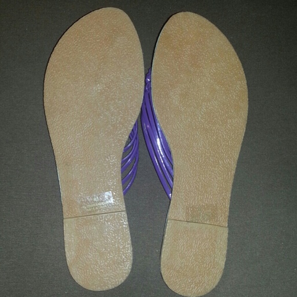 Weave stitch sandal (never worn) - Picture 2 of 2