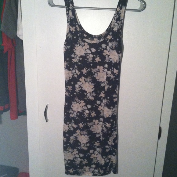 Brandy bodycon and two AE cropped yogas!