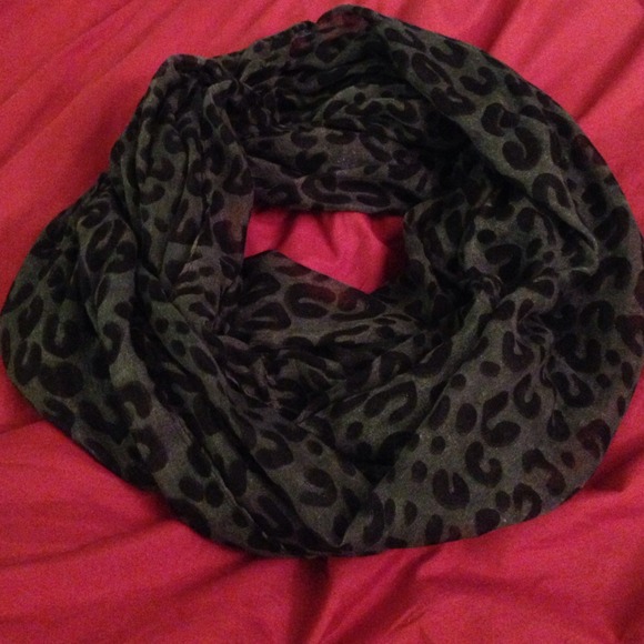 Cheetah print infinity scarf
