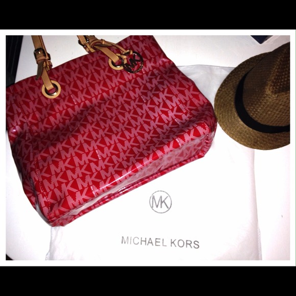 ❗️ON HOLD ❗️Red Michael Kors Tote