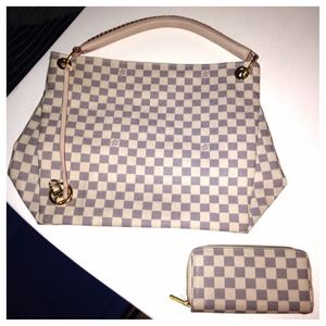 Louis Vuitton White Grid Purse & Wallet