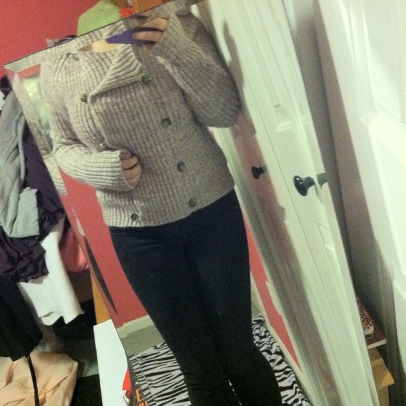 American eagle sweater