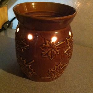 Authentic Scentsy Warmer used only a few times
