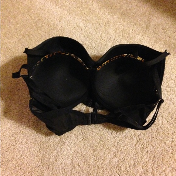 Bundle for mizzdear 3 bras,pjs and shirt