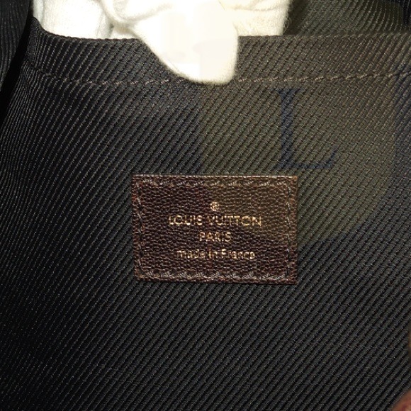 🔴SOLD🔴 Louis Vuitton Irene Suede Espresso LE - Picture 2 of 4