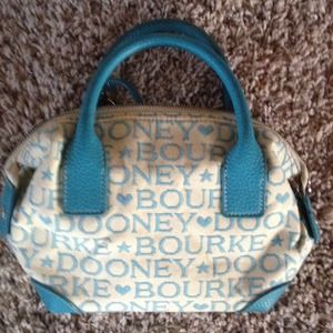 Dooney & Bourke purse