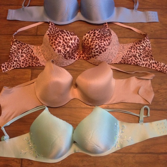 Victoria secret bra 34DD