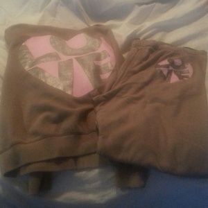 HOLD Sweatpants suit