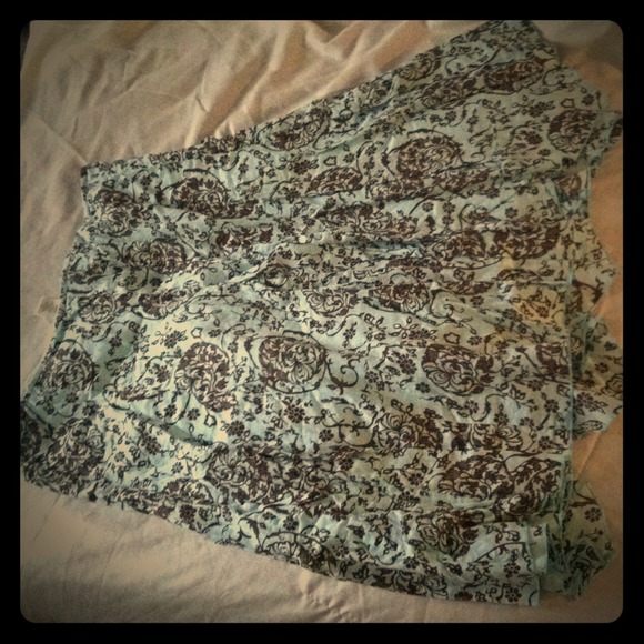 🎁SOLD/TRADE🎁 Light blue and brown floral skirt.