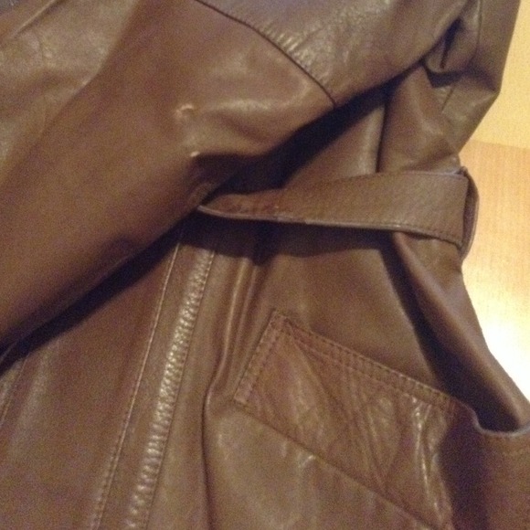 Jacket Leather Brown Color - Picture 2 of 4