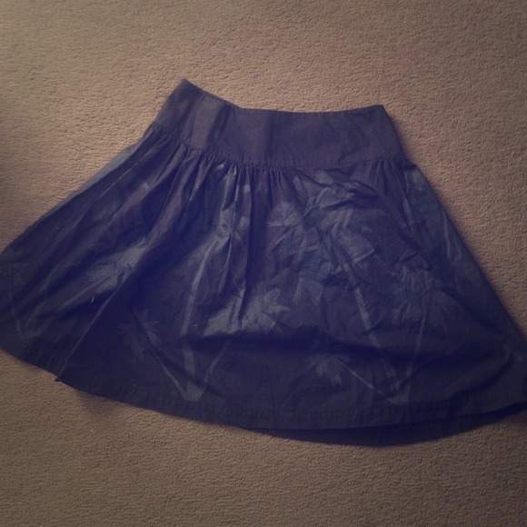 Black tropical design skirt