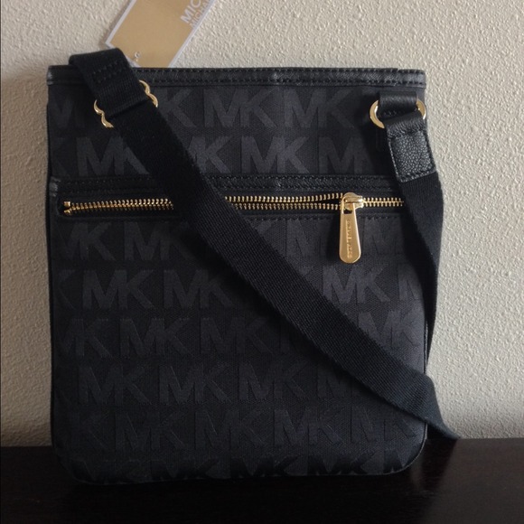 Michael Kors Handbags - Michael Kors Crossbody Bag NWT