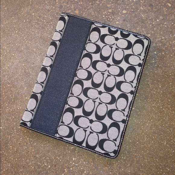 ❌Reserved for alanamara04❌Coach iPad Cover
